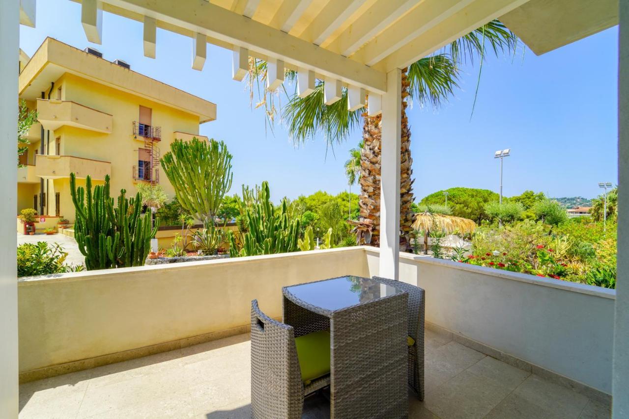 Hotel Residence Sciaron Capo Vaticano Kültér fotó