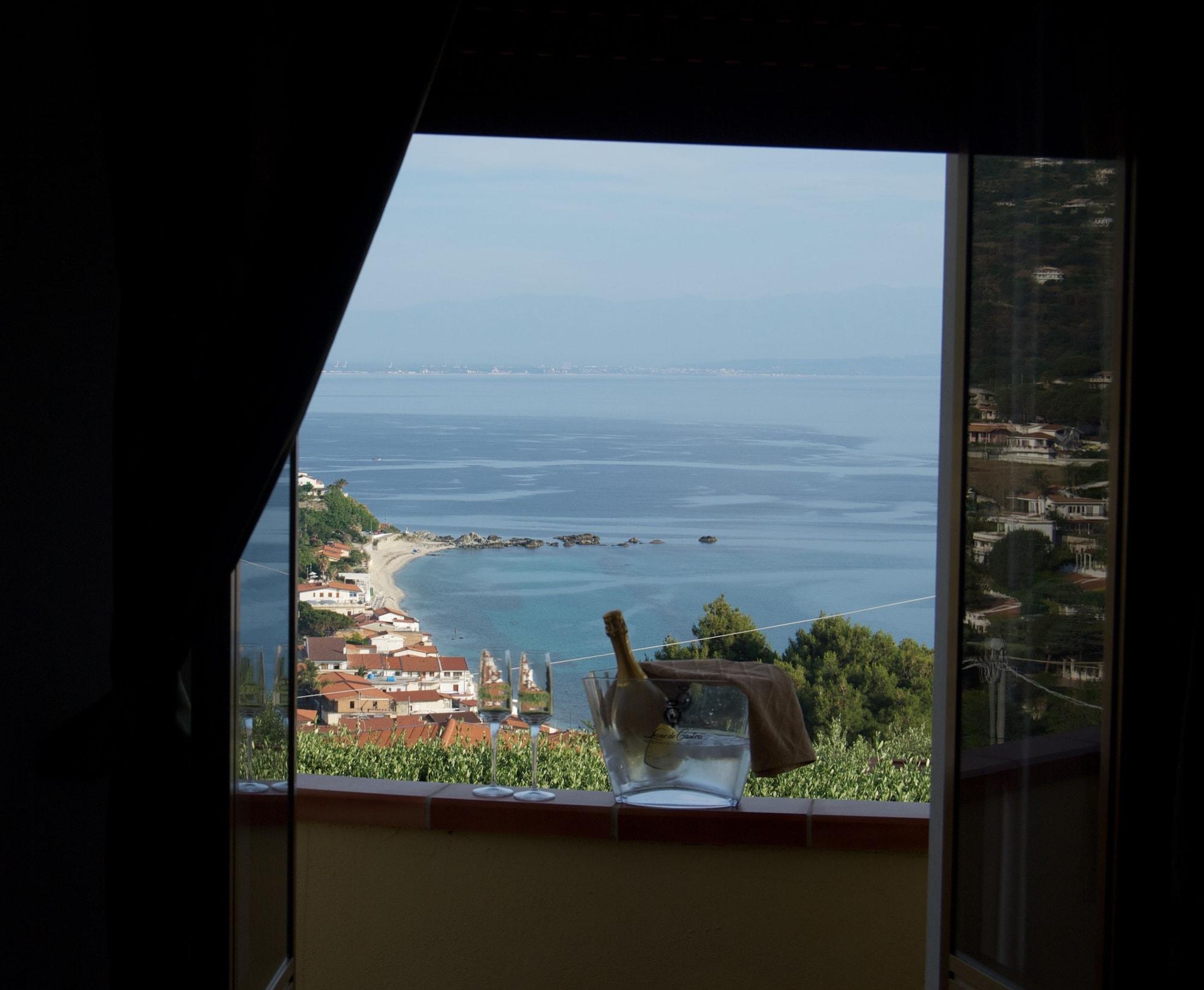 Hotel Residence Sciaron Capo Vaticano Kültér fotó